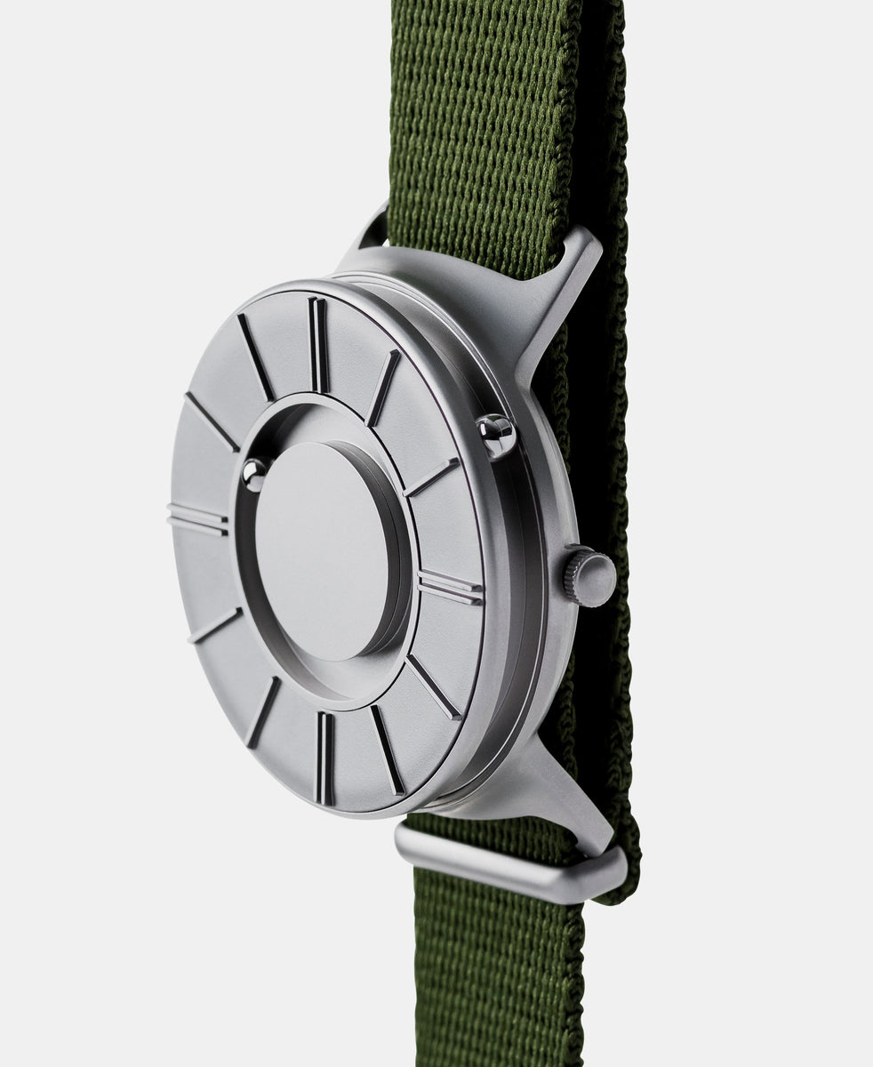 Bradley Apex Nylon Moss – Eone
