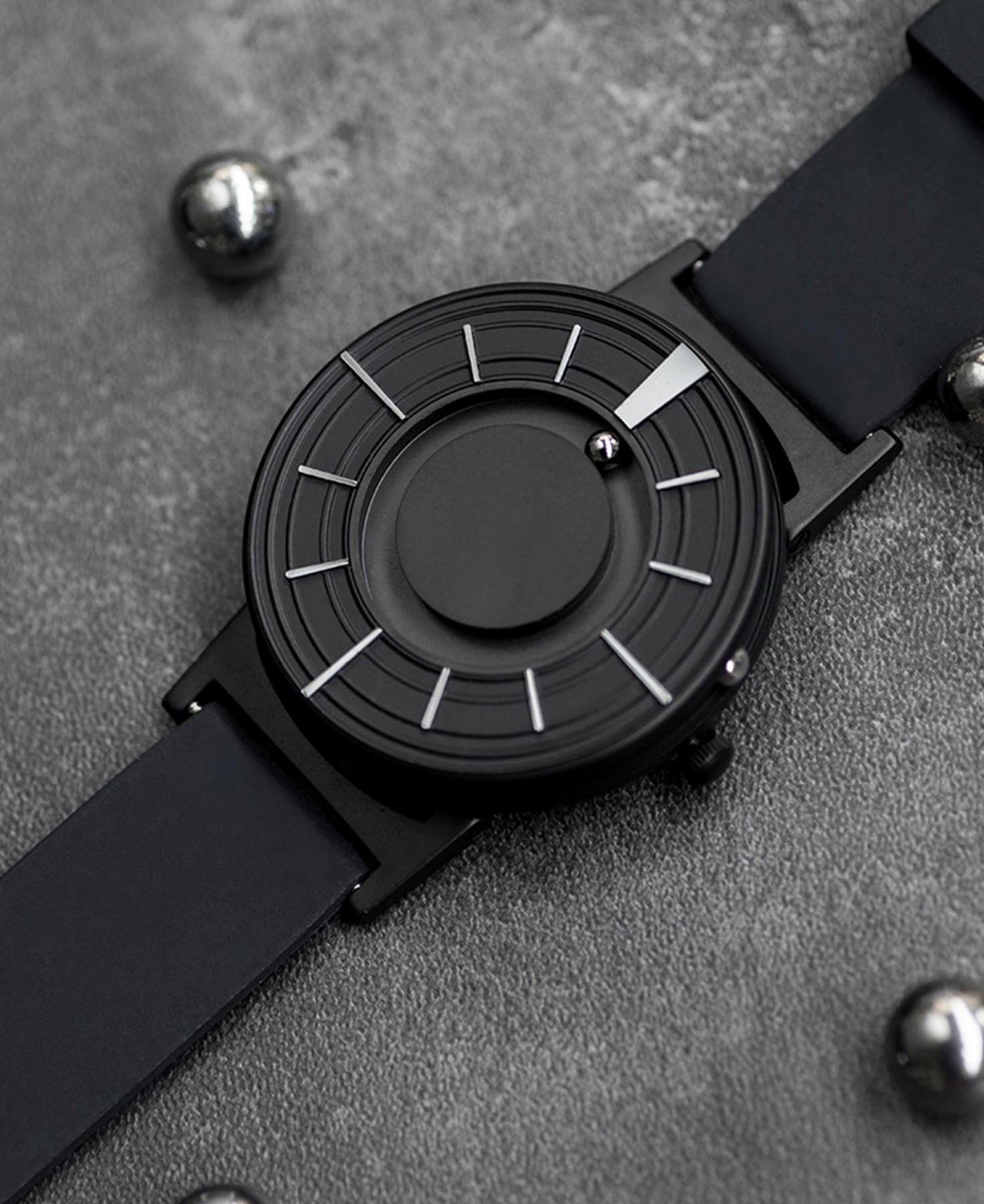 Relay Bradley Edge Silicone Black