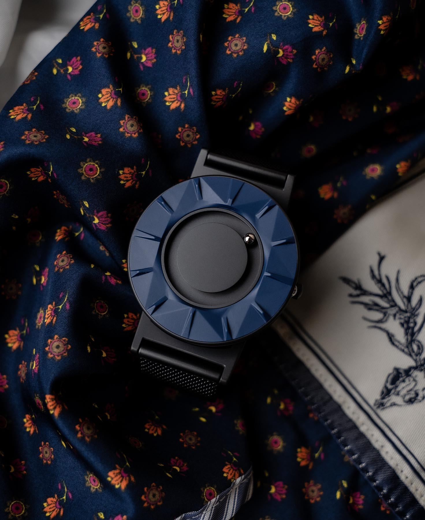Bradley Element Midnight Eone