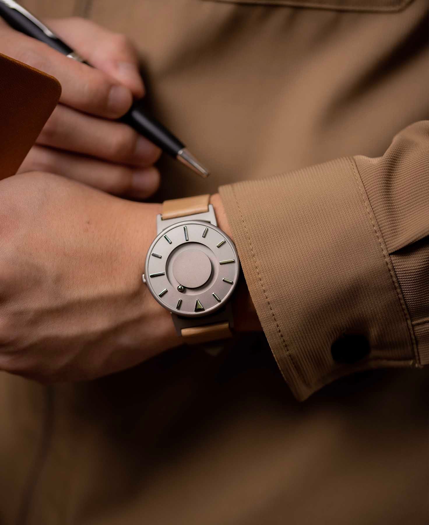 Load image into Gallery viewer, Bradley Leather Khaki Sand